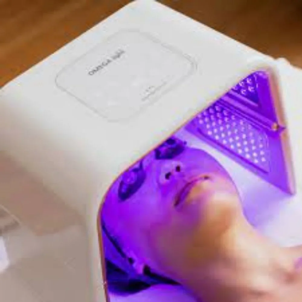 NEW 0'MELON OMEGA LIGHT 4 COLOR LED SKIN CARE SOLUTION